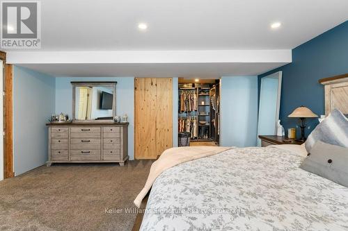 4999 Canborough Road, West Lincoln, ON - Indoor Photo Showing Bedroom