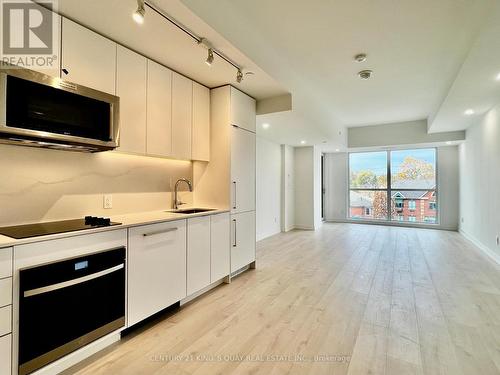 325 - 181 Sheppard Avenue E, Toronto, ON - Indoor Photo Showing Kitchen