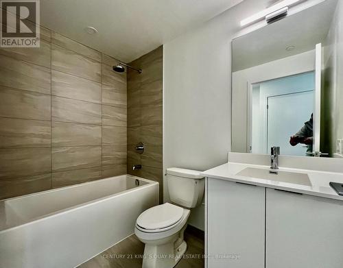 325 - 181 Sheppard Avenue E, Toronto, ON - Indoor Photo Showing Bathroom