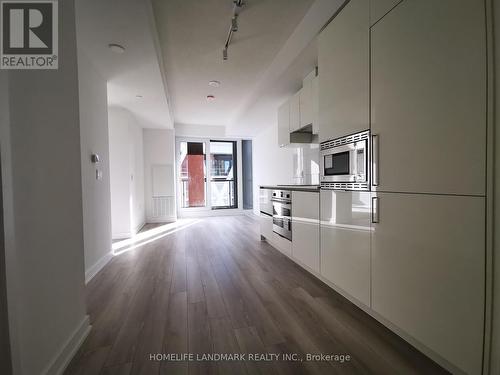 3507 - 238 Simcoe Street, Toronto, ON - Indoor Photo Showing Kitchen