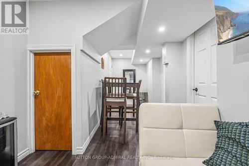 68 Wheatsheaf Crescent, Toronto, ON - Indoor