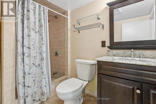 68 Wheatsheaf Crescent, Toronto, ON - Indoor Photo Showing Bathroom