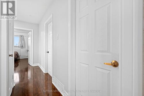 68 Wheatsheaf Crescent, Toronto, ON - Indoor Photo Showing Other Room