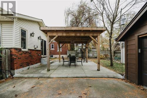 2155 Pelissier, Windsor, ON - Outdoor