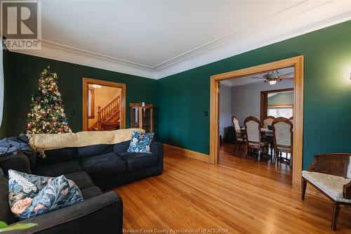 2155 Pelissier, Windsor, ON - Indoor Photo Showing Living Room