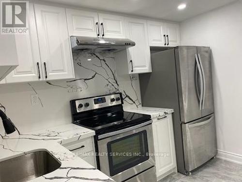 53 Sinden Road, Brantford, ON - Indoor Photo Showing Kitchen