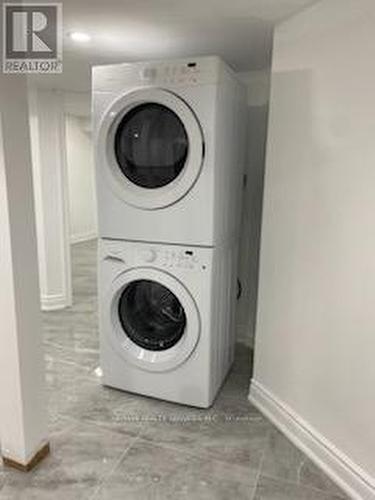 53 Sinden Road, Brantford, ON - Indoor Photo Showing Laundry Room