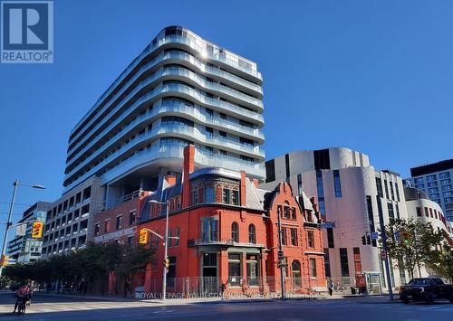 1115 - 425 Front Street E, Toronto, ON - Outdoor With Facade