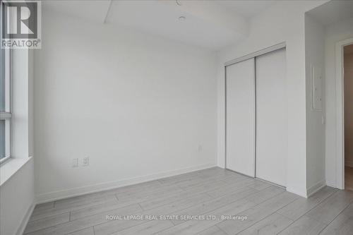 414 - 395 Dundas Street W, Oakville, ON - Indoor Photo Showing Other Room