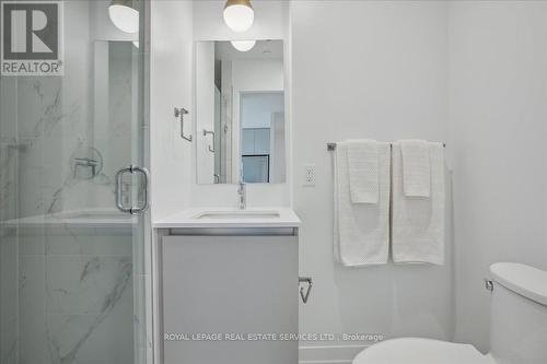 414 - 395 Dundas Street W, Oakville, ON - Indoor Photo Showing Bathroom