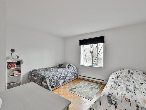 Chambre Ã Â coucher - 1200 Av. Du Parc, Saint-Jérôme, QC - Indoor Photo Showing Bedroom