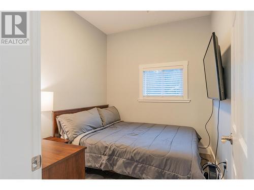 1440A Ravine Street, Trail, BC - Indoor Photo Showing Bedroom