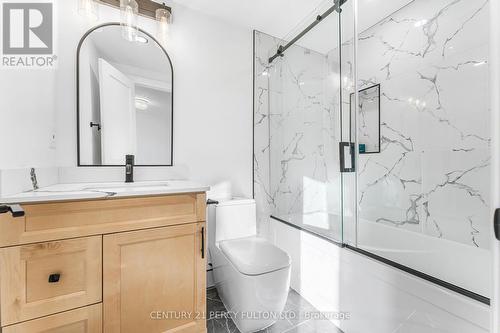 4816 Saint Clair Avenue, Niagara Falls, ON - Indoor Photo Showing Bathroom