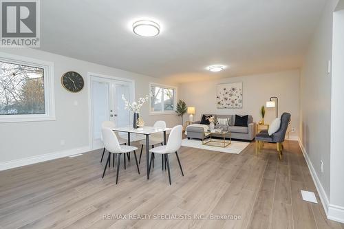 7010 Dunn Street, Niagara Falls, ON - Indoor Photo Showing Dining Room