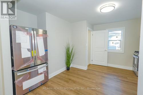 7010 Dunn Street, Niagara Falls, ON - Indoor Photo Showing Other Room