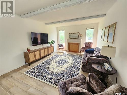 206 Heather Avenue, Ogema, SK - Indoor Photo Showing Living Room