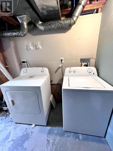 6889 Warden Avenue, Niagara Falls (217 - Arad/Fallsview), ON - Indoor Photo Showing Laundry Room