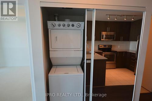 1010 - 3985 Grand Park Drive, Mississauga, ON - Indoor Photo Showing Laundry Room