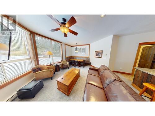 4559 Timberline Crescent Unit# 618 C, Fernie, BC - Indoor Photo Showing Living Room