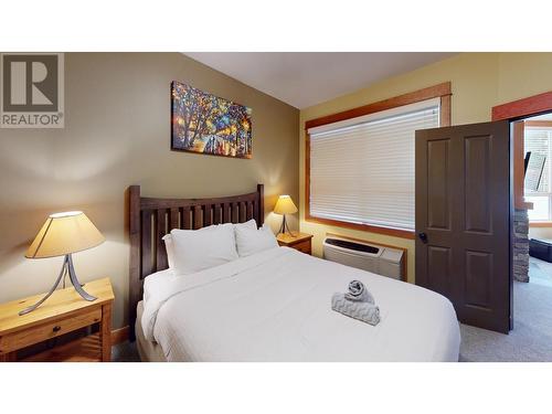 4559 Timberline Crescent Unit# 618 C, Fernie, BC - Indoor Photo Showing Bedroom