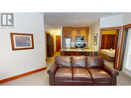 4559 Timberline Crescent Unit# 618 C, Fernie, BC - Indoor Photo Showing Living Room