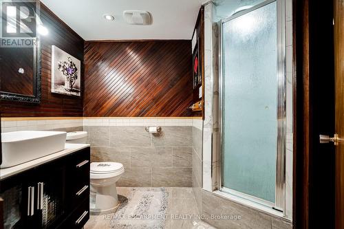 188 Clifton Downs Road, Hamilton, ON - Indoor Photo Showing Bathroom