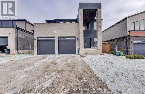 2194 Westpoint Heights, London, ON - Outdoor