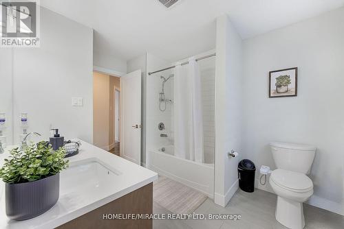 2194 Westpoint Heights, London, ON - Indoor Photo Showing Bathroom