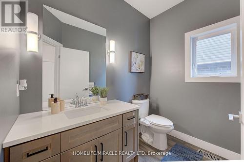 2194 Westpoint Heights, London, ON - Indoor Photo Showing Bathroom