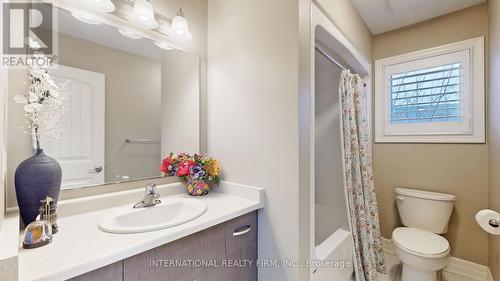 3 Samuel Drive, Guelph, ON - Indoor Photo Showing Bathroom