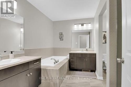 405 Cope Drive W, Ottawa, ON - Indoor Photo Showing Bathroom