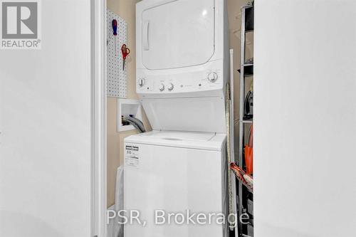 913 - 95 Bathurst Street, Toronto, ON - Indoor Photo Showing Laundry Room