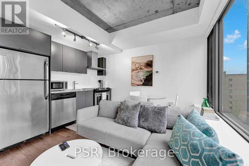 913 - 95 Bathurst Street, Toronto, ON - Indoor