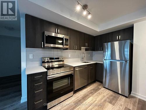 1106 - 1435 Celebration Drive, Pickering, ON - Indoor Photo Showing Kitchen