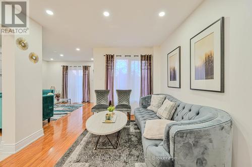 80 Winners Circle, Brampton, ON - Indoor Photo Showing Living Room