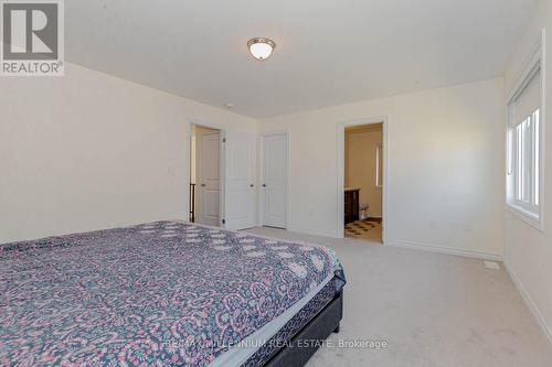 639 Bearberry Place, Milton, ON - Indoor Photo Showing Bedroom