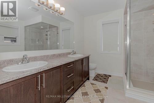 639 Bearberry Place, Milton, ON - Indoor Photo Showing Bathroom