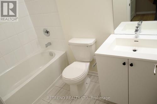 204 - 1150 Briar Hill Avenue, Toronto, ON - Indoor Photo Showing Bathroom