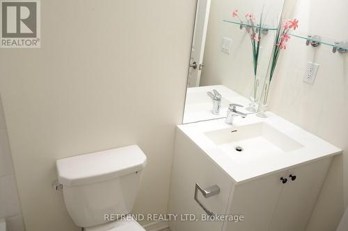 204 - 1150 Briar Hill Avenue, Toronto, ON - Indoor Photo Showing Bathroom