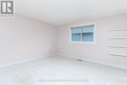 379 Devonshire Terrace, Hamilton, ON - Indoor Photo Showing Other Room