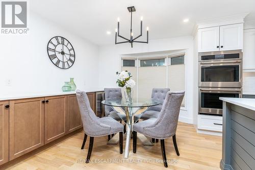 379 Devonshire Terrace, Hamilton, ON - Indoor Photo Showing Dining Room