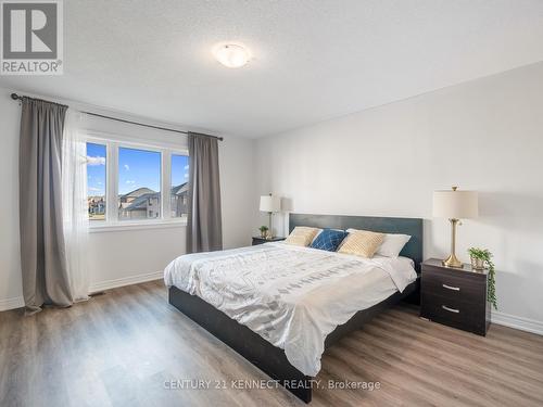 28 Admiral Road, Welland, ON - Indoor Photo Showing Bedroom