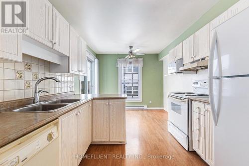 C - 7 Harness Lane, Ottawa, ON - Indoor Photo Showing Kitchen With Double Sink