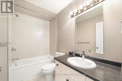 48 Oat Lane, Kitchener, ON - Indoor Photo Showing Bathroom