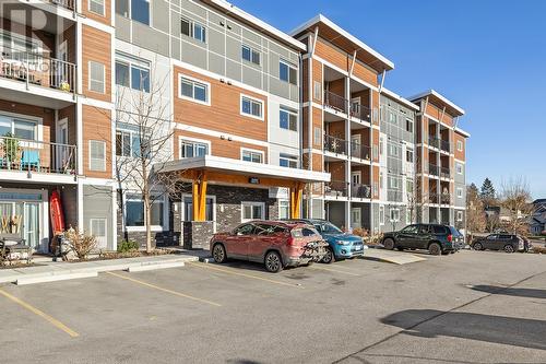 2250 Majoros Road Unit# 304, West Kelowna, BC - Outdoor With Facade