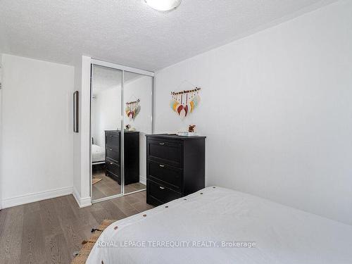 2-55 Blandford St, Woodstock, ON - Indoor Photo Showing Bedroom