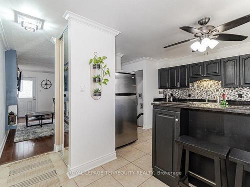 2-55 Blandford St, Woodstock, ON - Indoor Photo Showing Kitchen