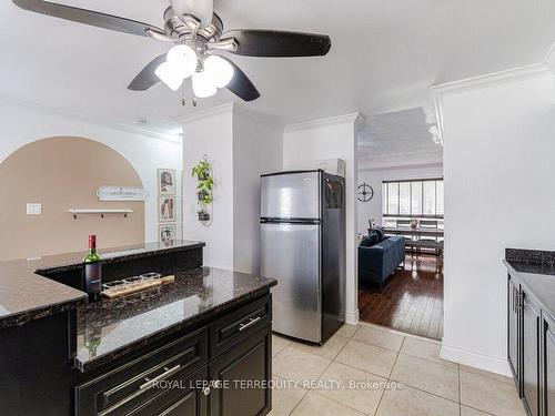 2-55 Blandford St, Woodstock, ON - Indoor Photo Showing Kitchen