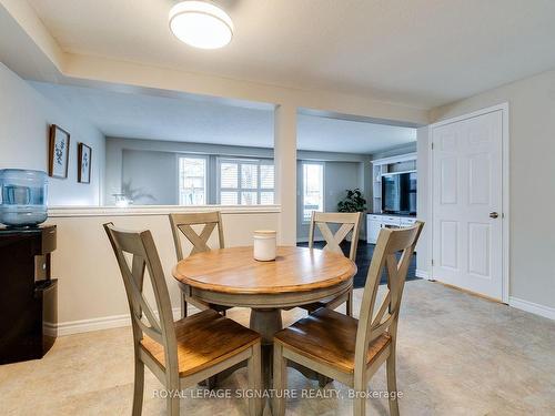 901 Copper Leaf Cres, Kitchener, ON - Indoor Photo Showing Dining Room