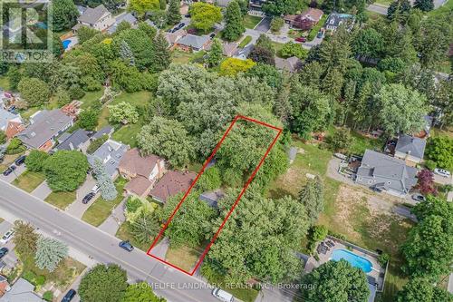 14 Townsend Avenue E, Burlington, ON - Outdoor With View